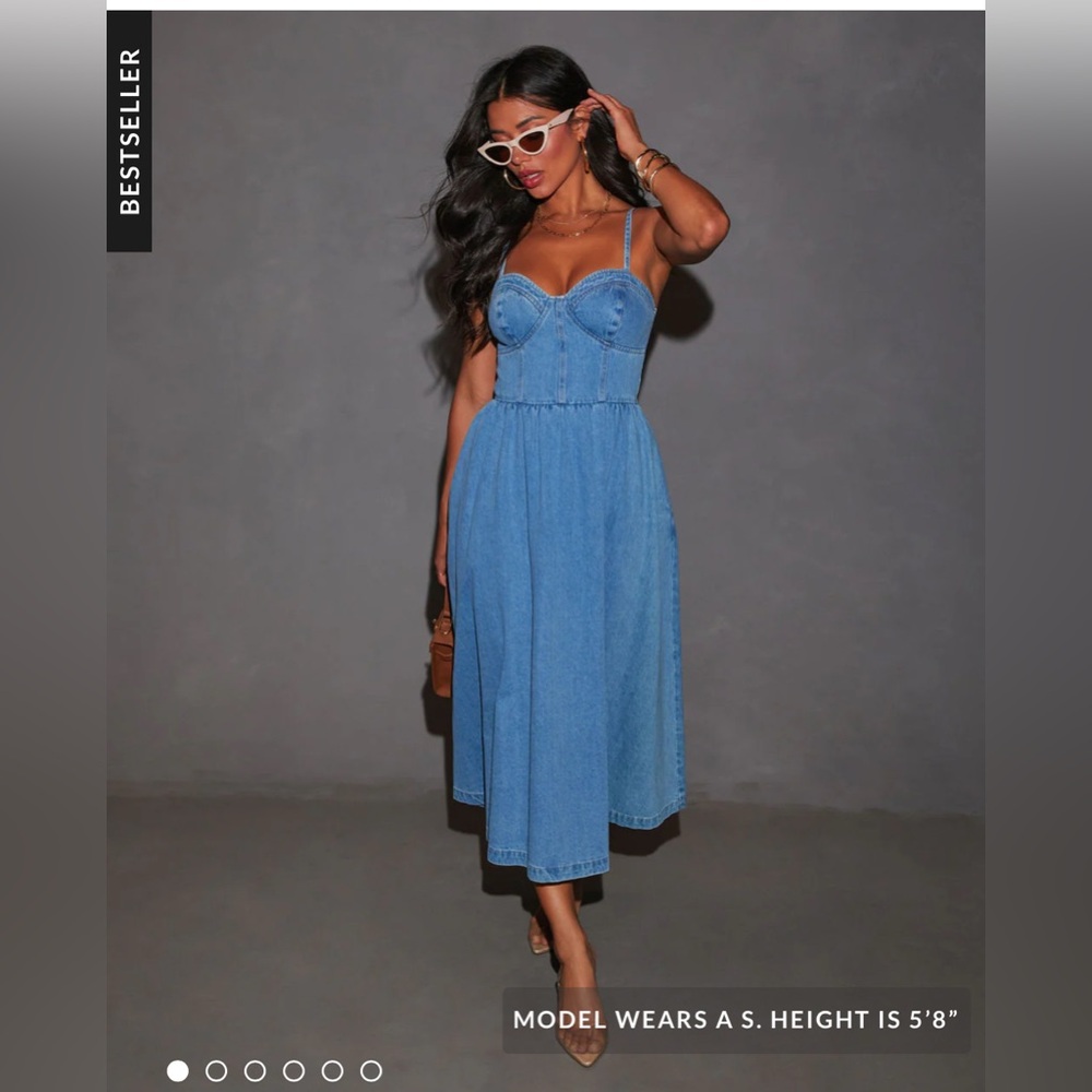 Vici denim dress- size medium new without tags. Never worn. Color: indigo